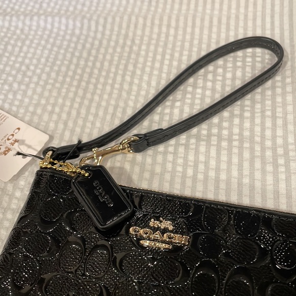 NWT! Coach sleek black wristlet - Picture 6 of 11